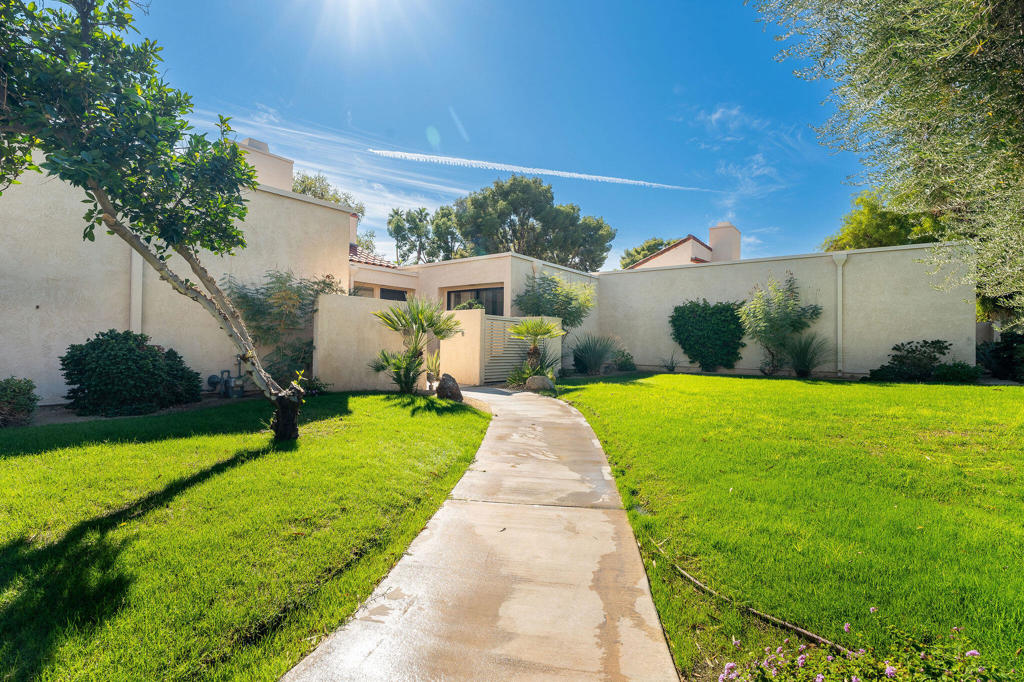 616 Desert West Drive