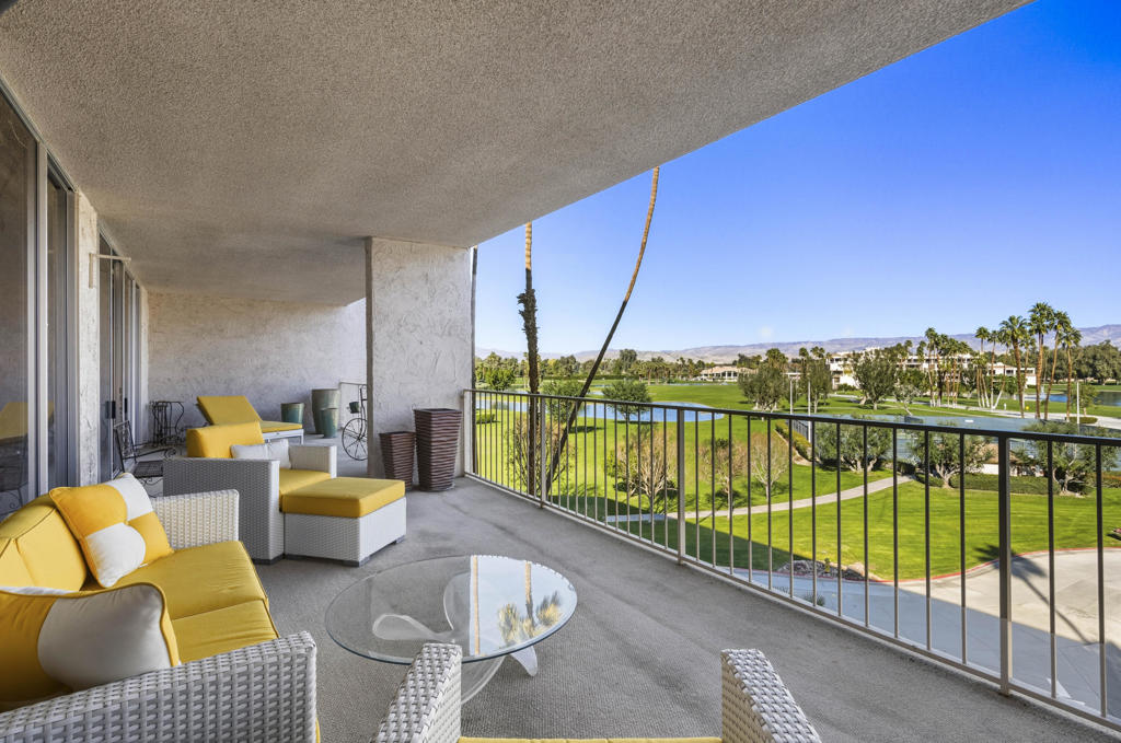 899 Island Drive