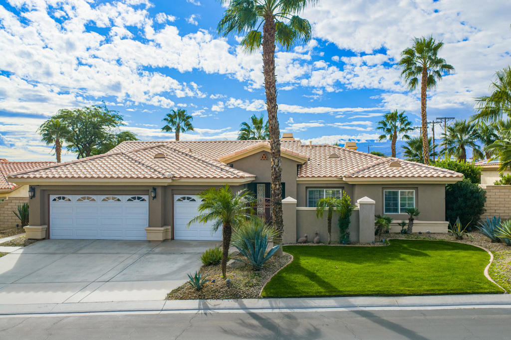 112 Clearwater Way