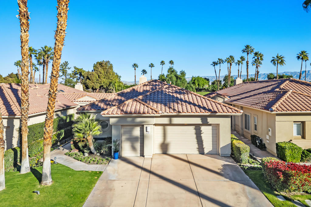 89 Kavenish Drive