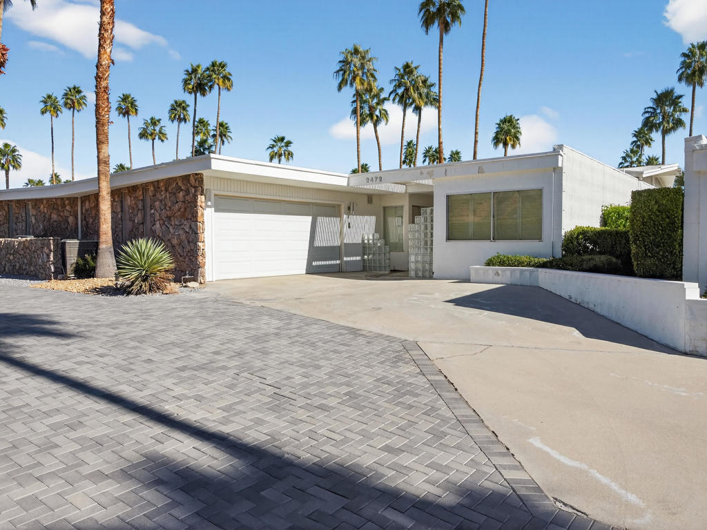 2472 Palm Canyon Drive