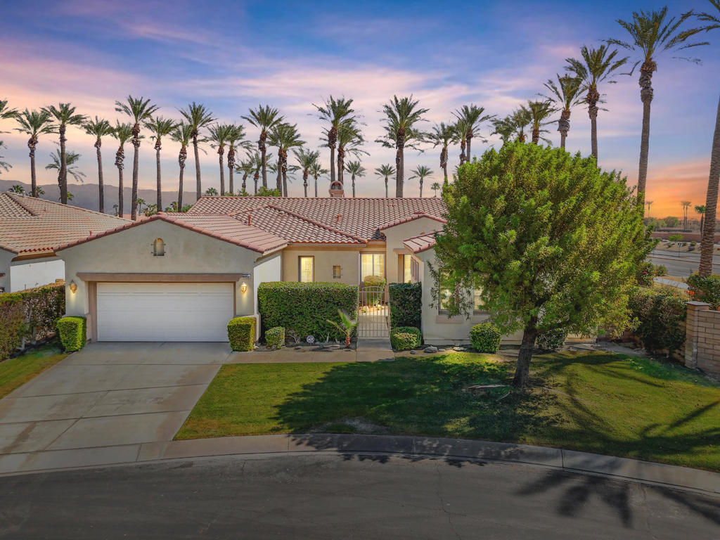 44950 Via Catalina
