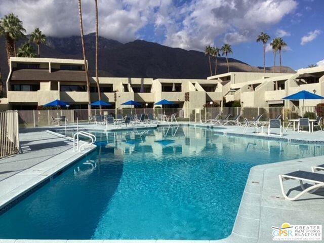 1655 Palm Canyon Drive