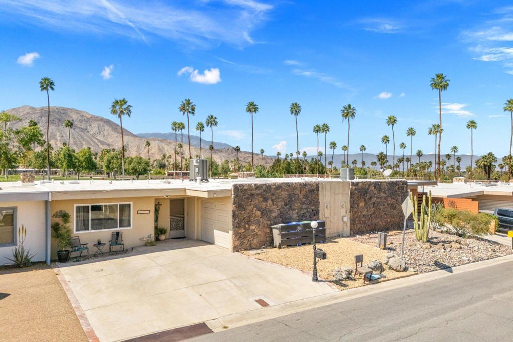 46285 Burroweed Lane
