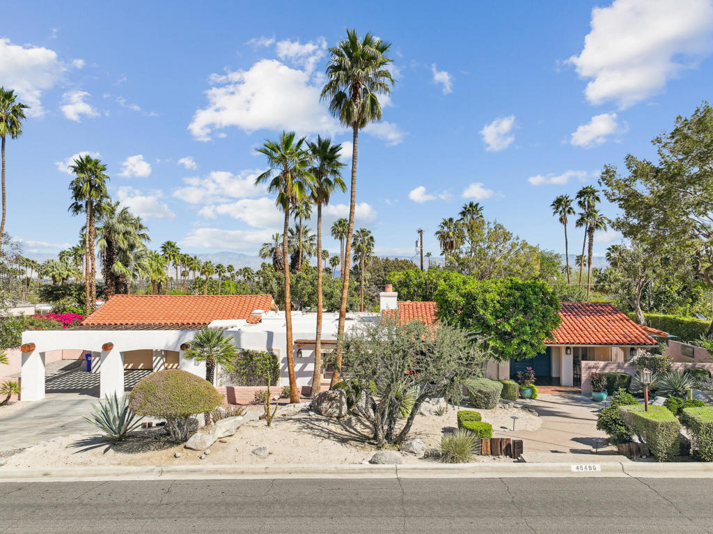 46490 Desert Lily Drive
