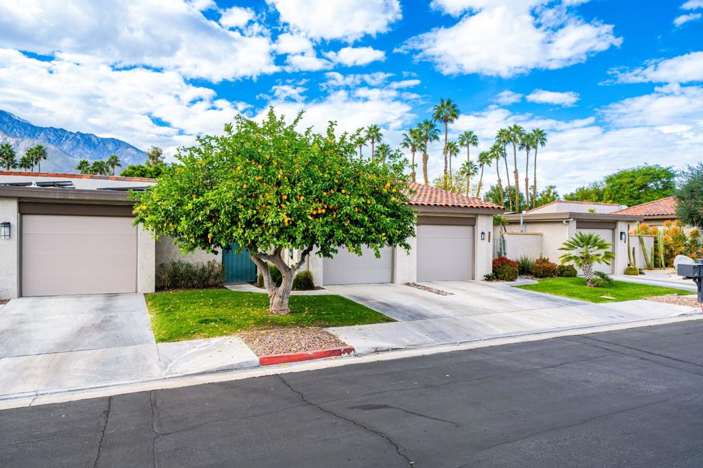 1279 Trofeo Circle