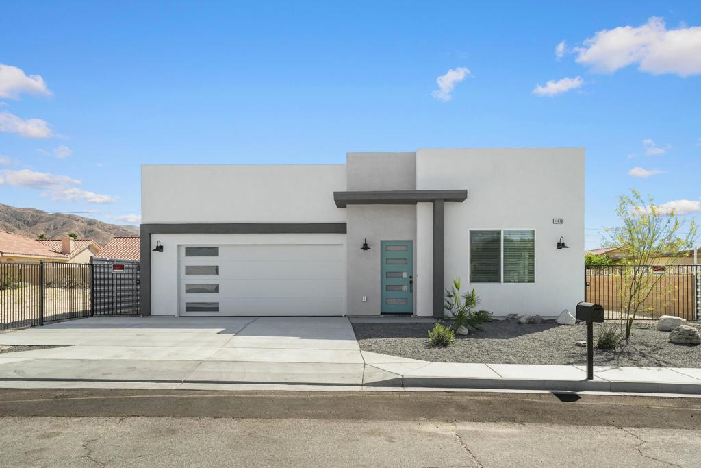 13072 La Mesa Drive