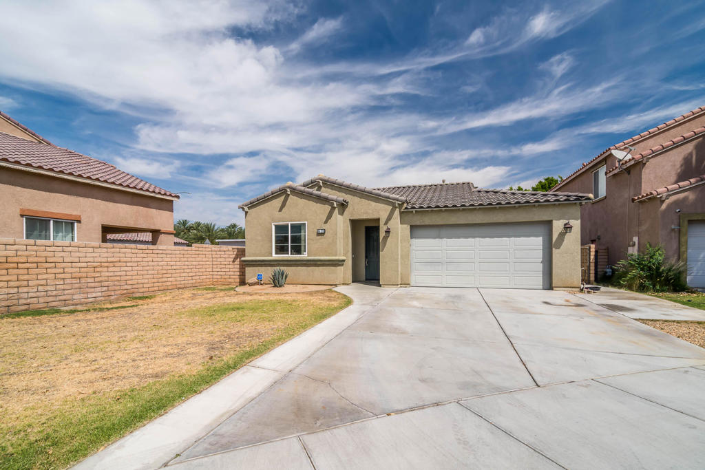 84576 Vermouth Drive