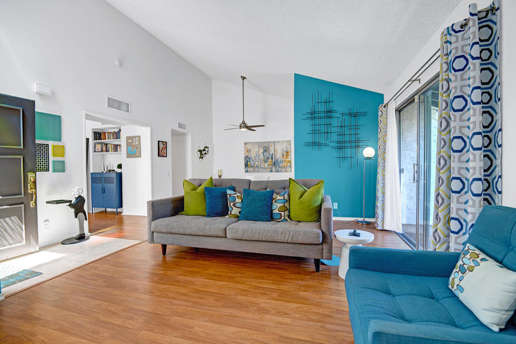 1338 Camino Real