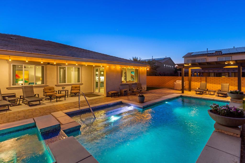 37800 Saltford Court