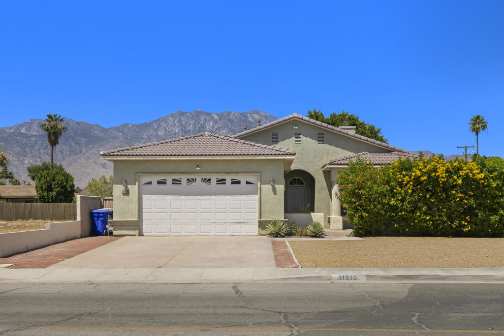 31515 Avenida Del Yermo
