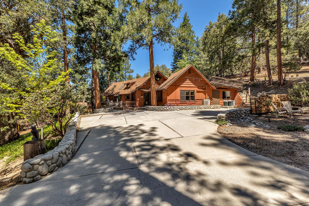 54660 Mactecklewood Lane