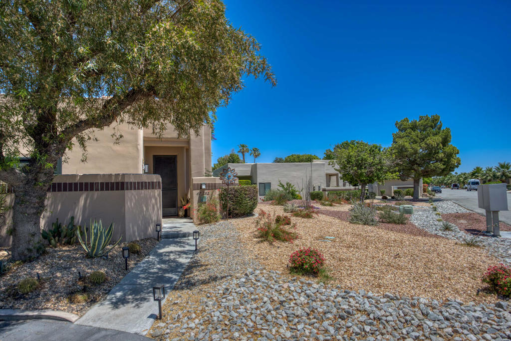 67252 Chimayo Drive