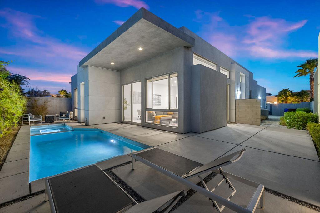 4251 Amber Lane