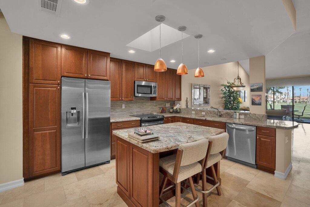 38380 Crocus Lane