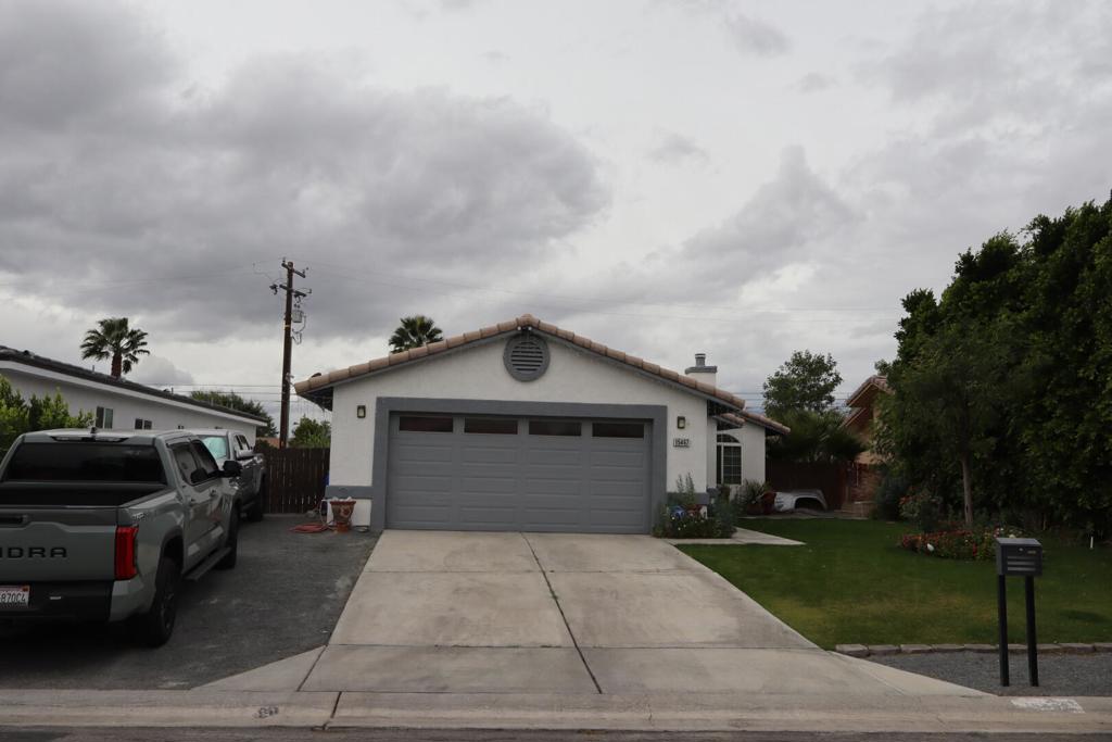 15467 Avenue Atezada