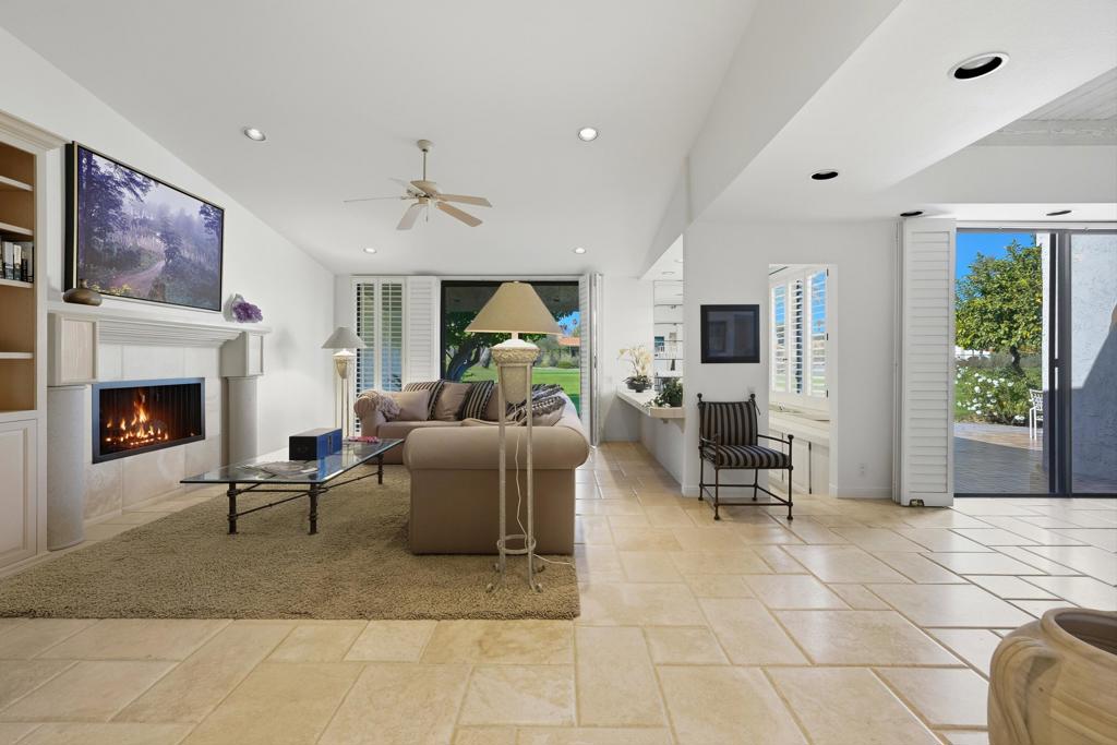 45915 Algonquin Circle