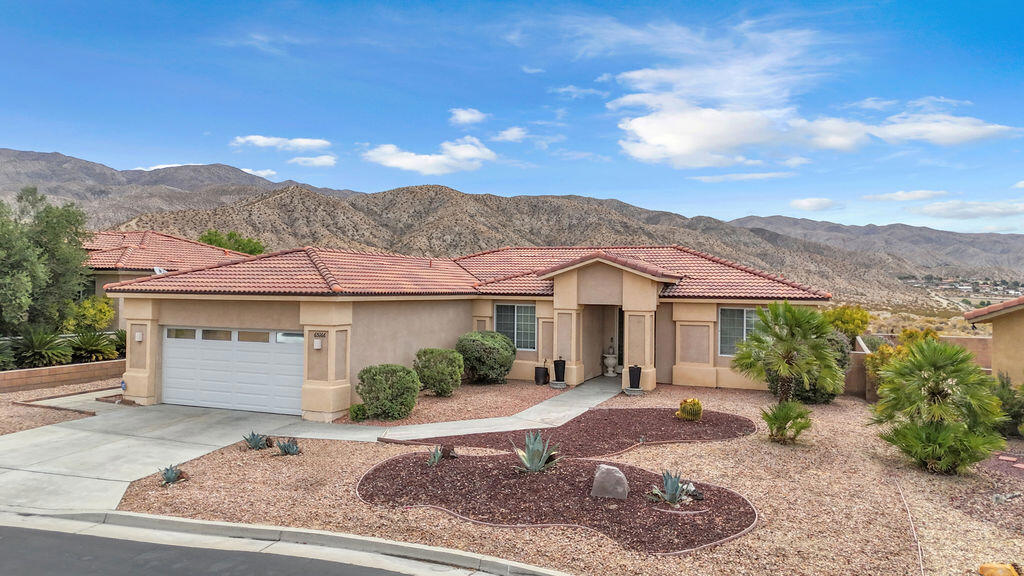 65166 Cliff Circle