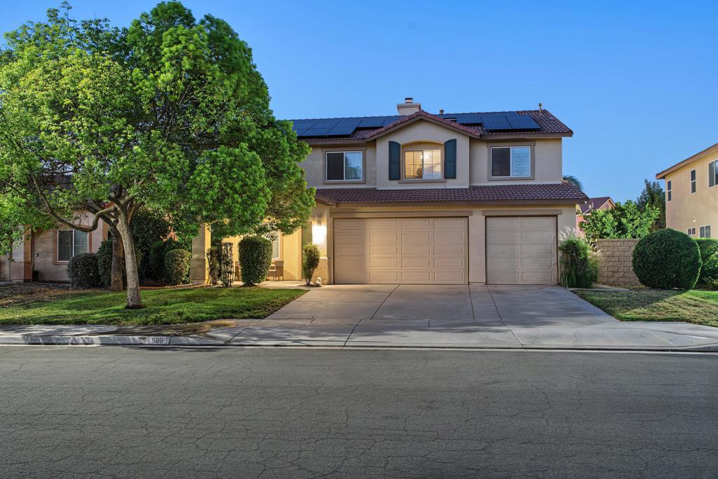 589 Foxglen Drive