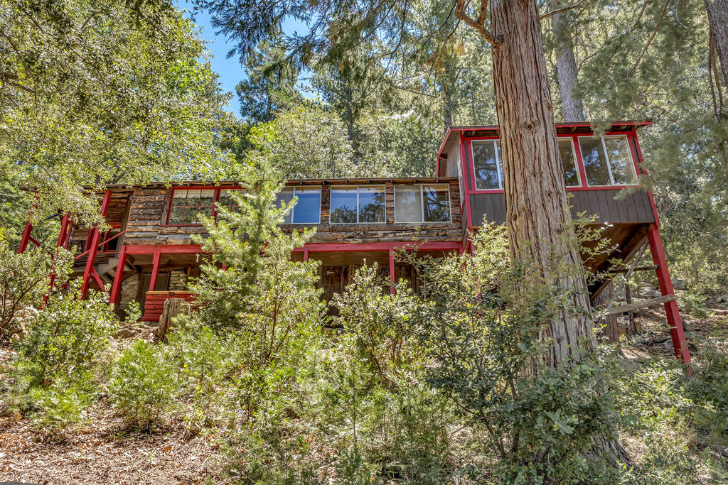 52751 Fernland Drive