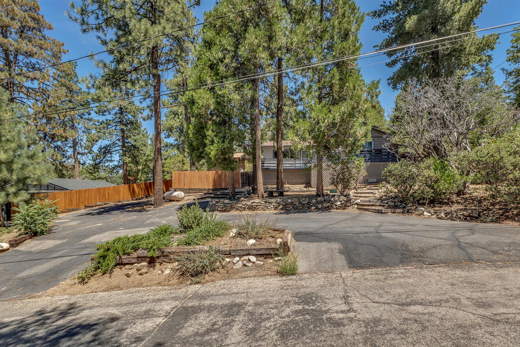 54400 Tahquitz View Drive