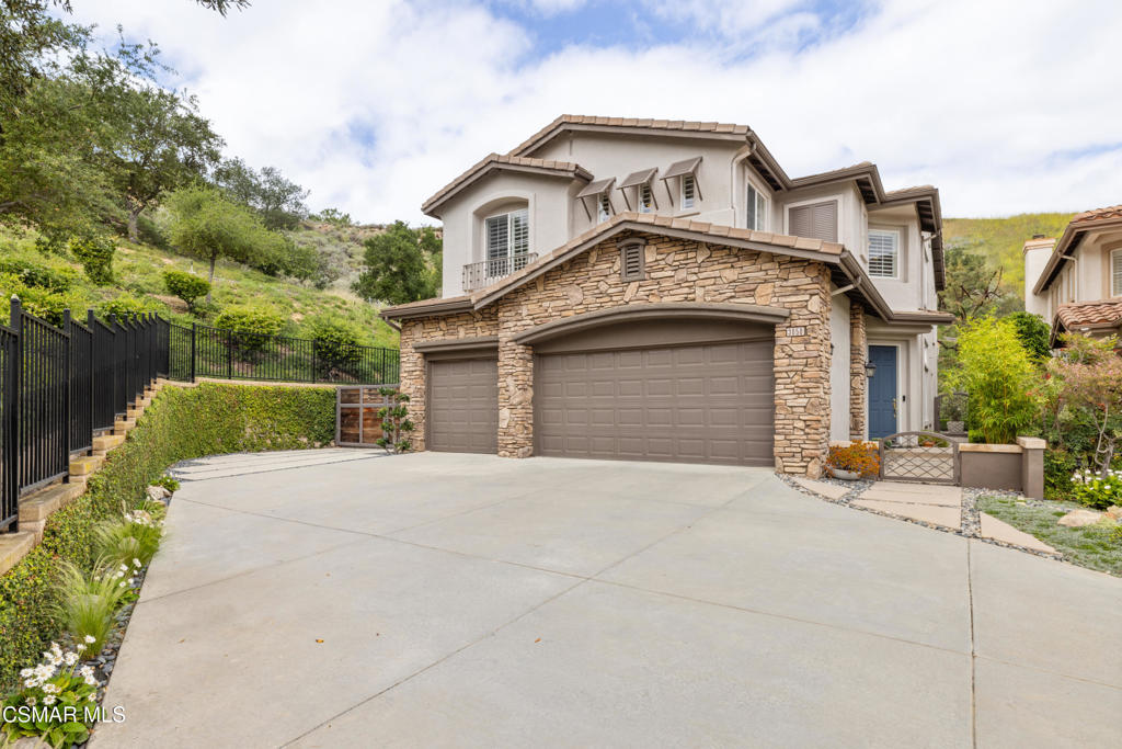 3050 Eagles Claw Avenue
