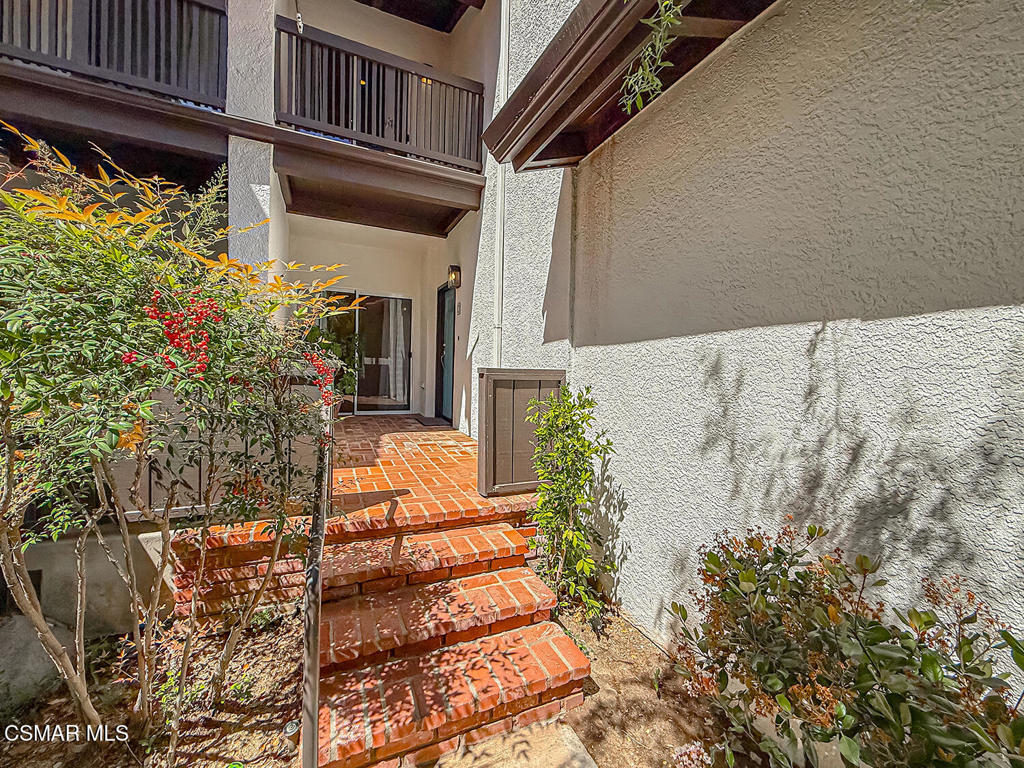 5423 Spanish Oak Lane