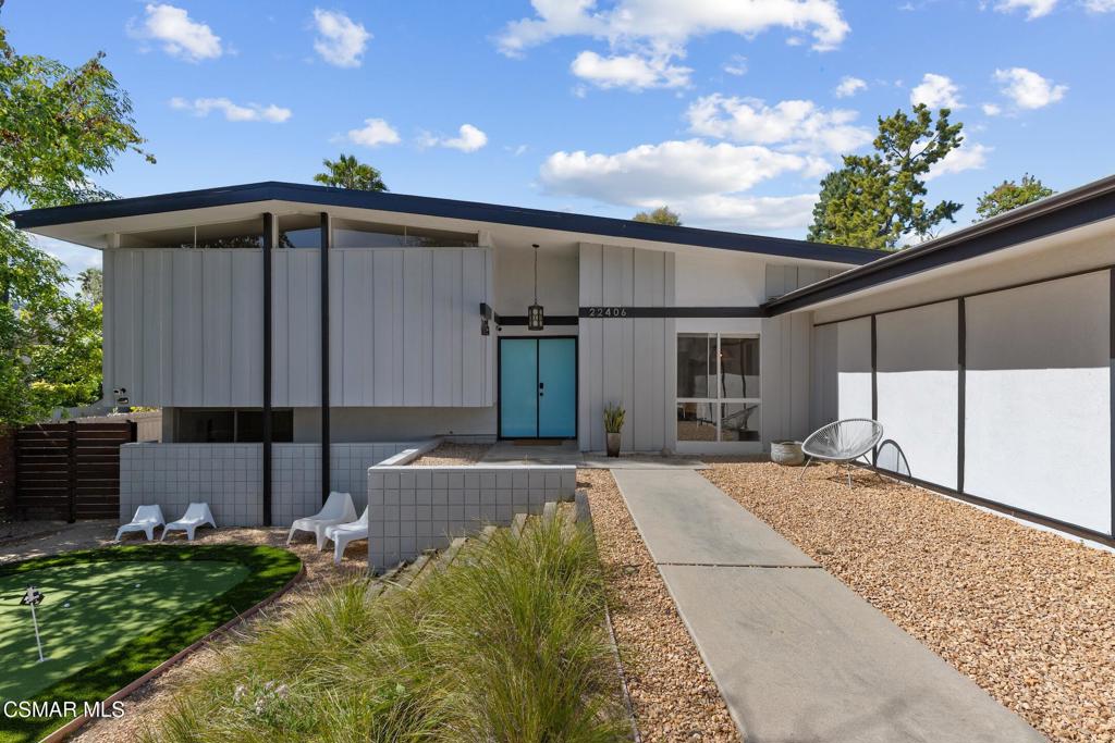 22406 De Kalb Drive