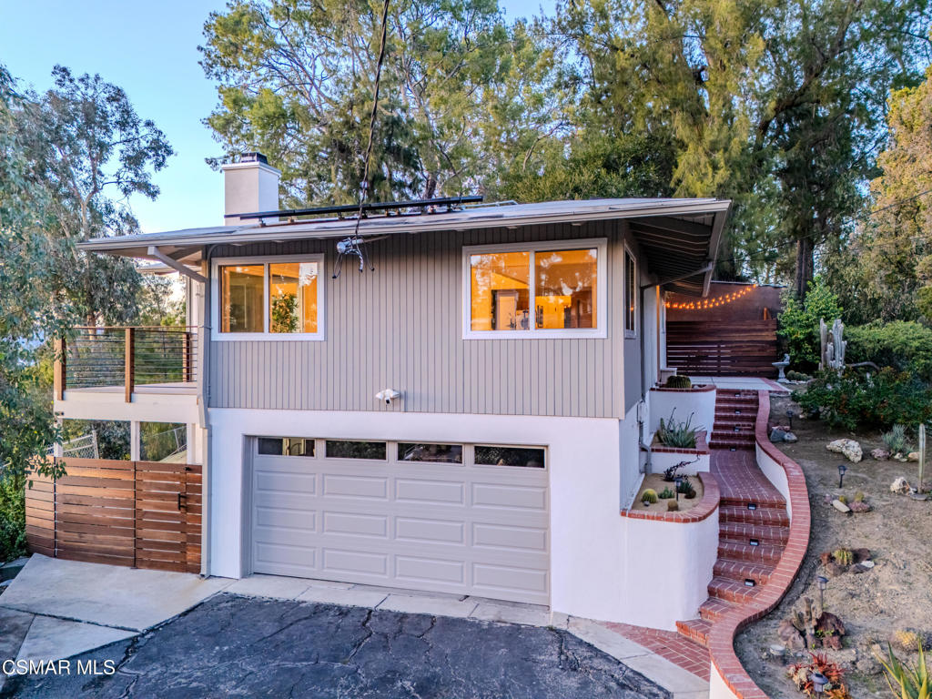 5101 Calatrana Drive