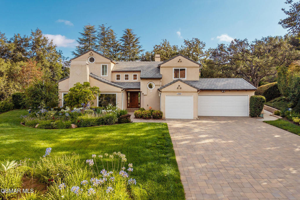 1707 Crooked Trail Place