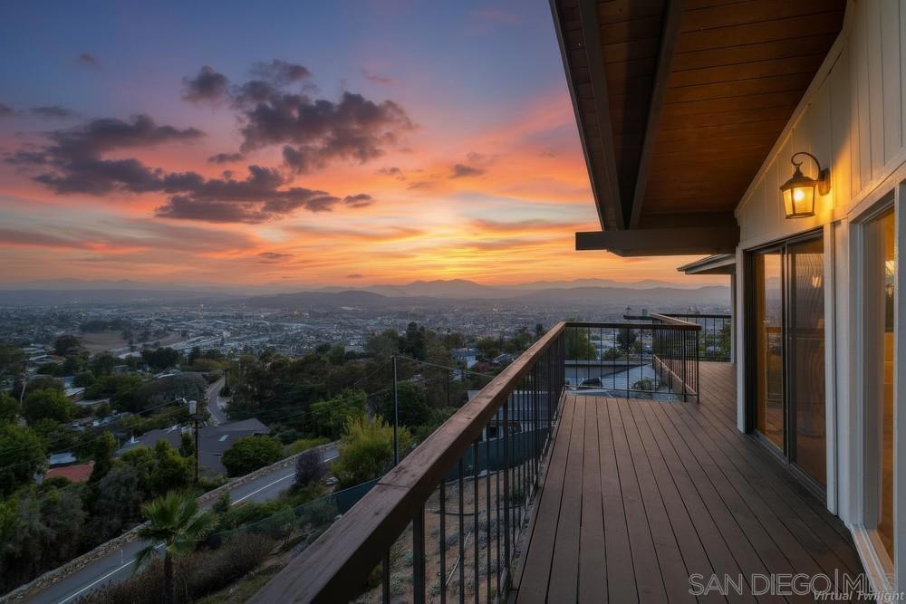 4742 Mount Helix Drive