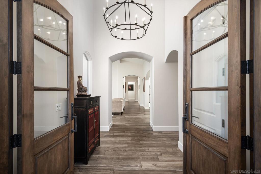 6152 Camino Selva