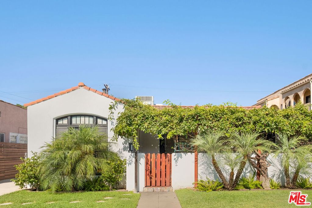 813 Orange Grove Avenue