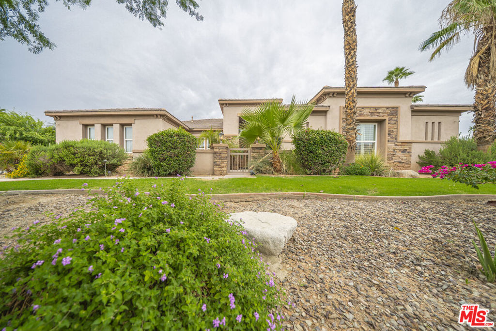 49587 Gila River Street