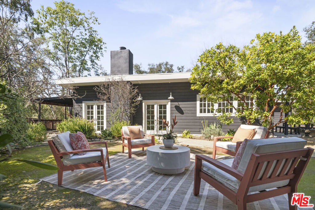 1128 Canyon Trail