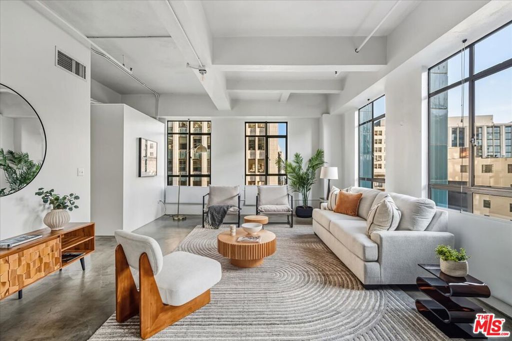 849 Broadway