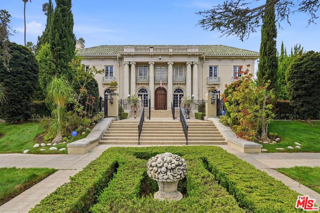 455 Lorraine Boulevard