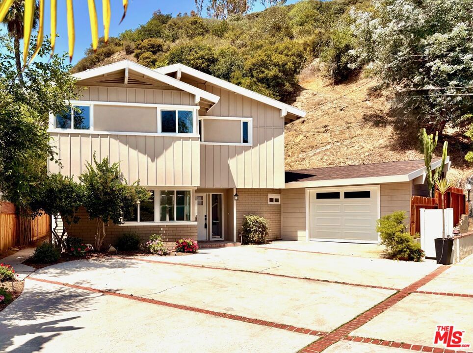 2400 Nalin Drive