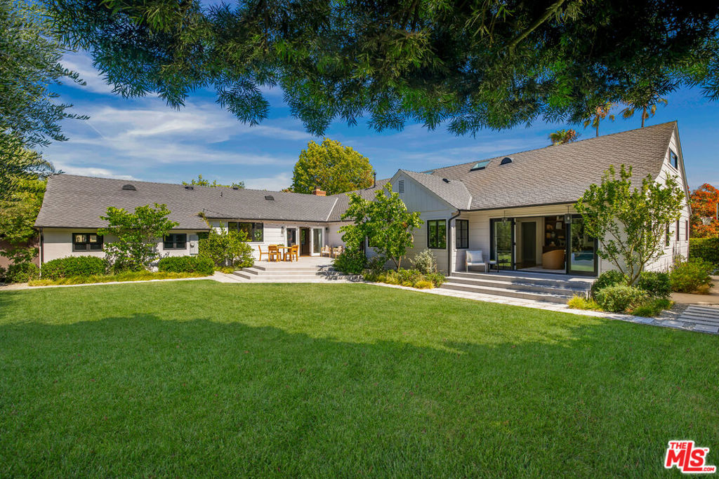 14903 Pampas Ricas Boulevard