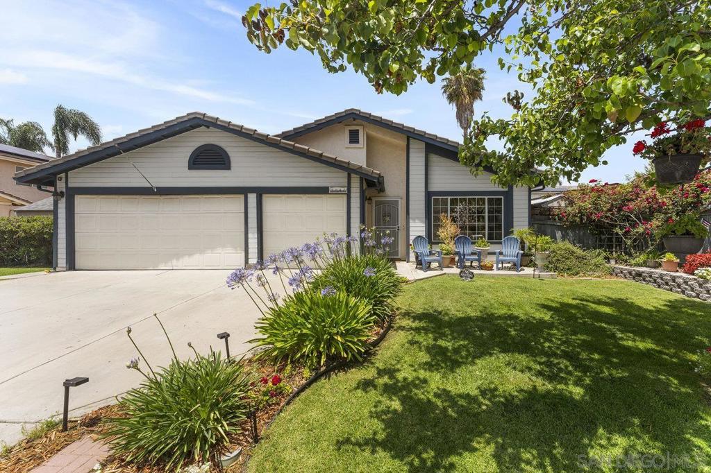 9942 Theresa Ln