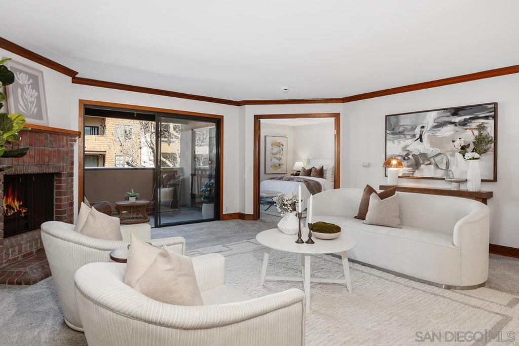 8840 Villa La Jolla Dr
