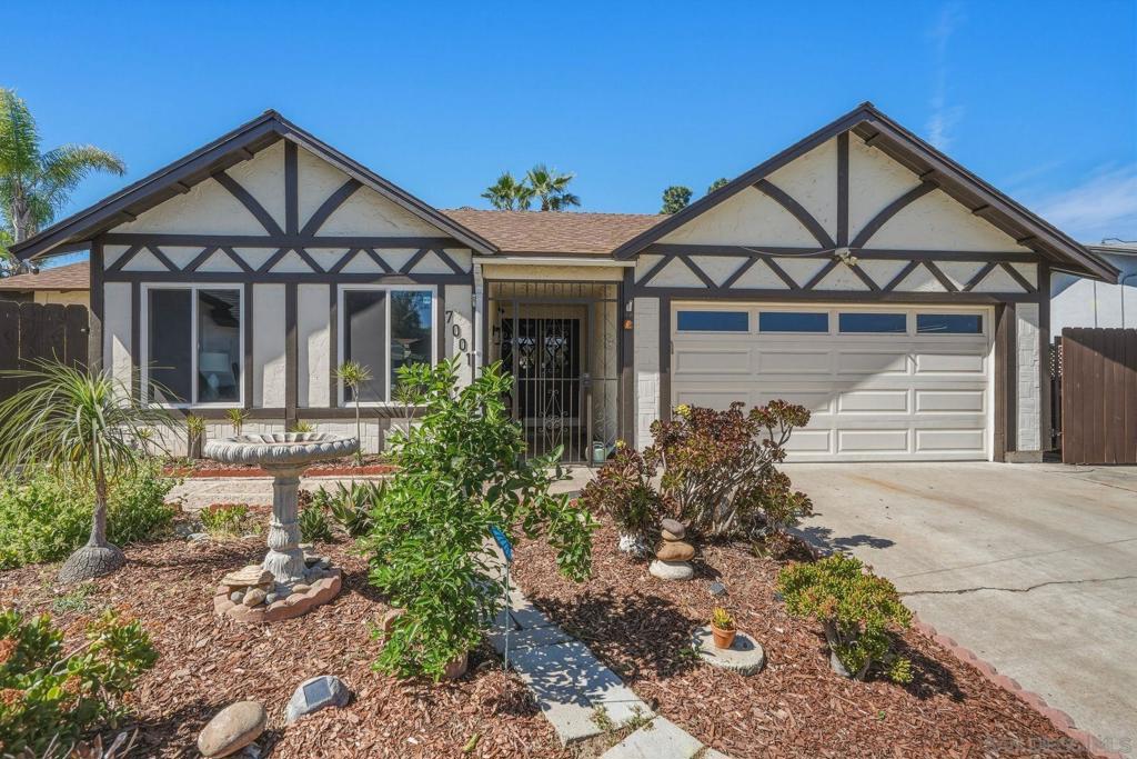 7001 Lemonwood Ln