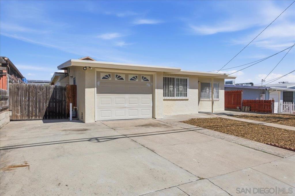 5810 Redwood Street