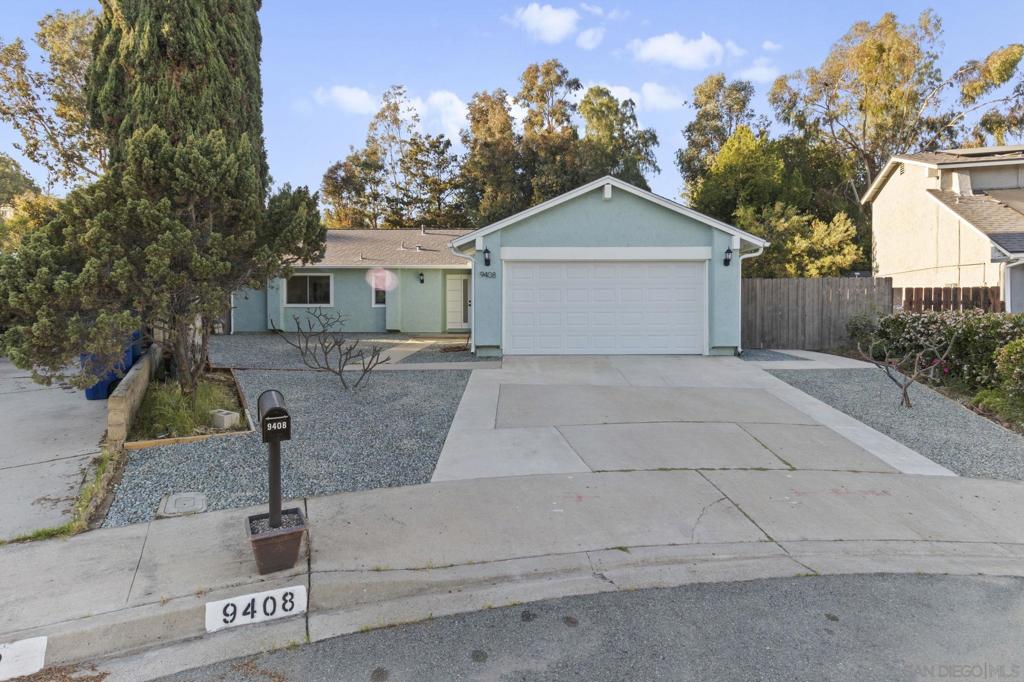 9408 Avenida Acero
