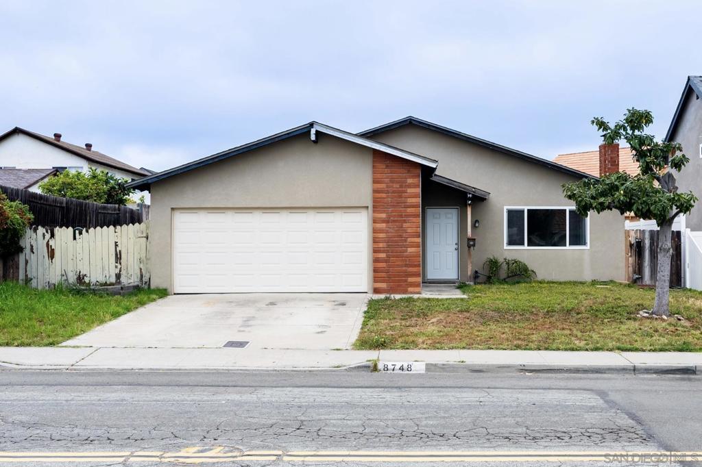 8748 Aquarius Dr