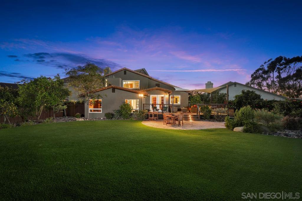 7233 Canyon Hill Ct