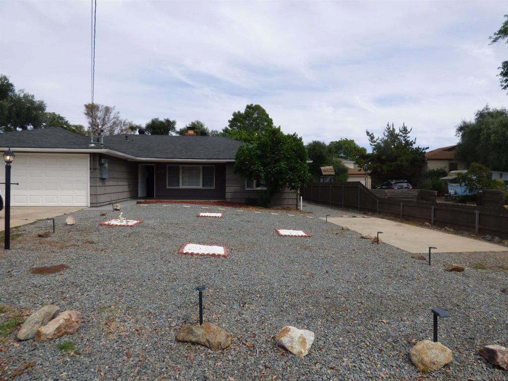 4015 Calavo Dr