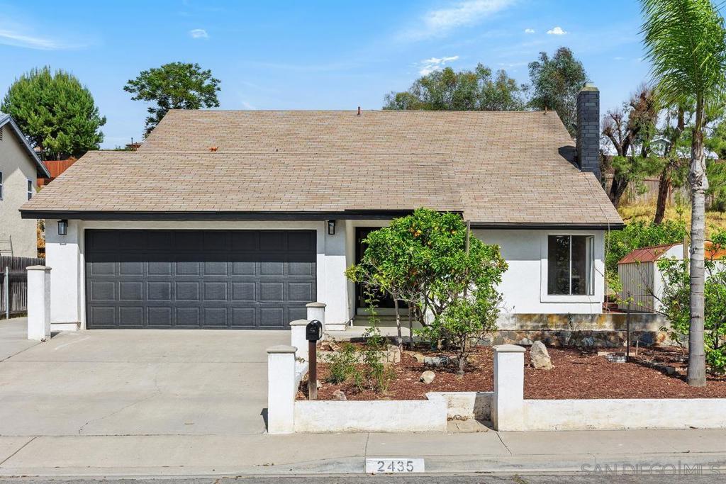 2435 Madroncillo