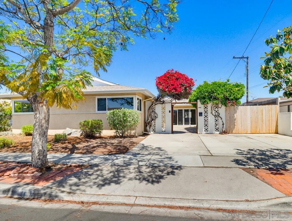 8464 LAKE GABY AVE.