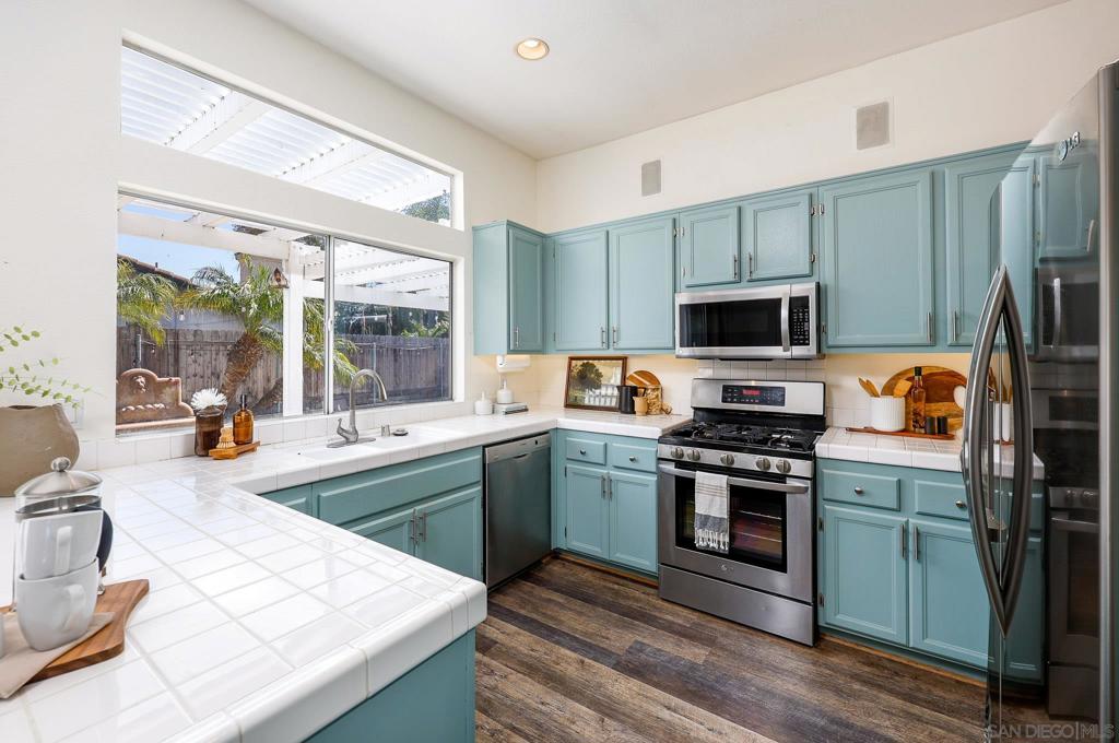 3529 La Mirada Dr